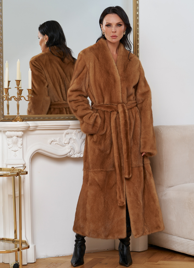 фото Женская длинная шуба из меха норки модель № 30696