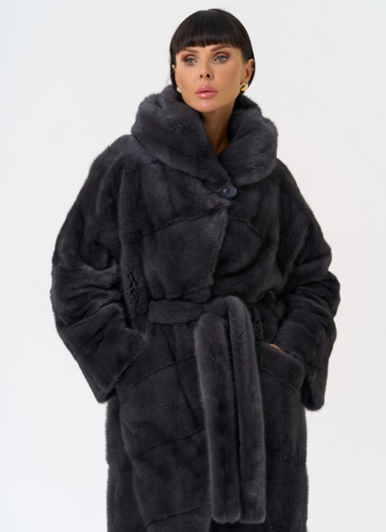 Женская шуба из меха норки с капюшоном