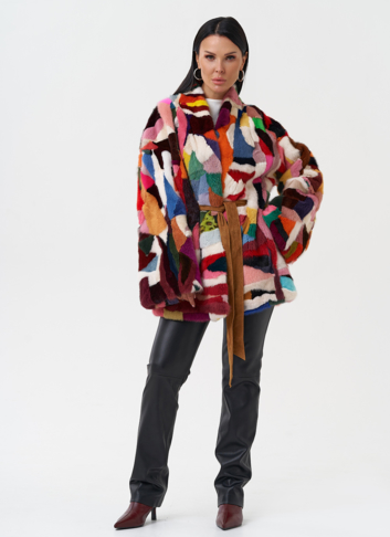 Яркая шуба из меха норки