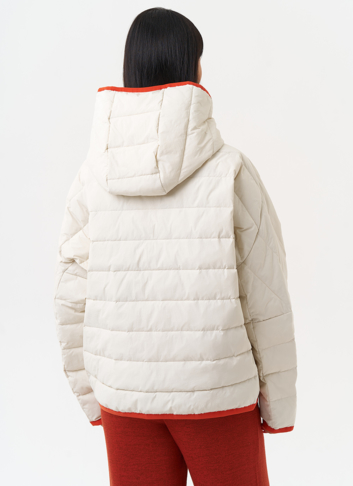 Женская утепленная куртка с капюшоном