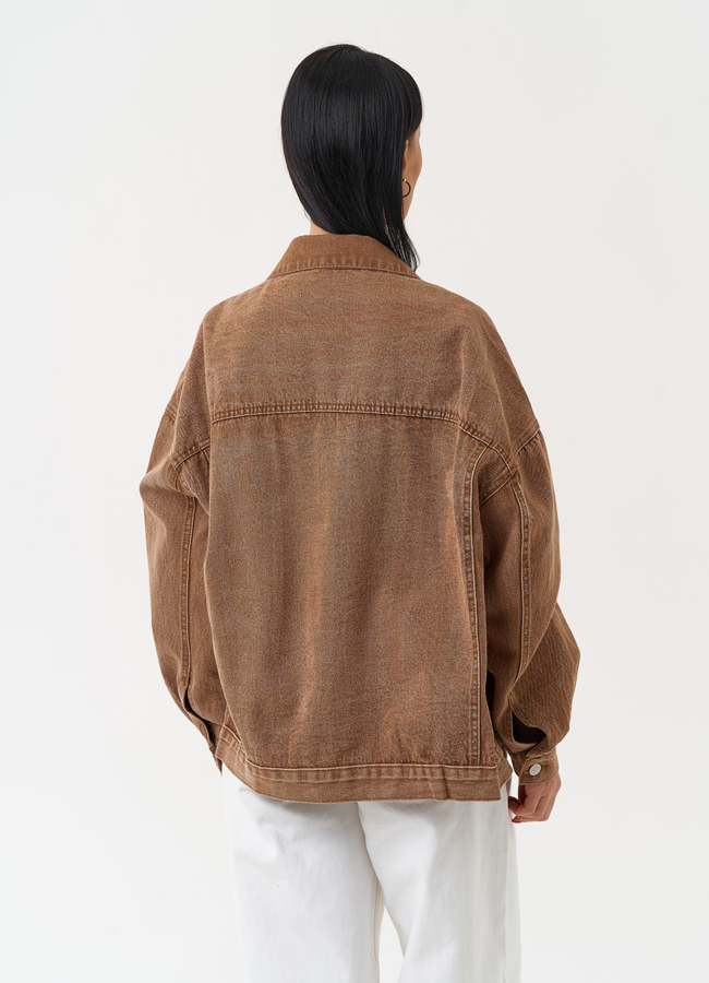 Женская джинсовая куртка коричневого цвета модель № 30414 в кредит