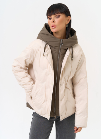 Женская куртка с контрастным капюшоном